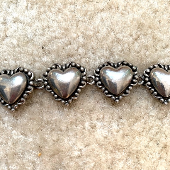 Silver Hearts Bracelet With Magnetic Closure - Picture 2 of 4